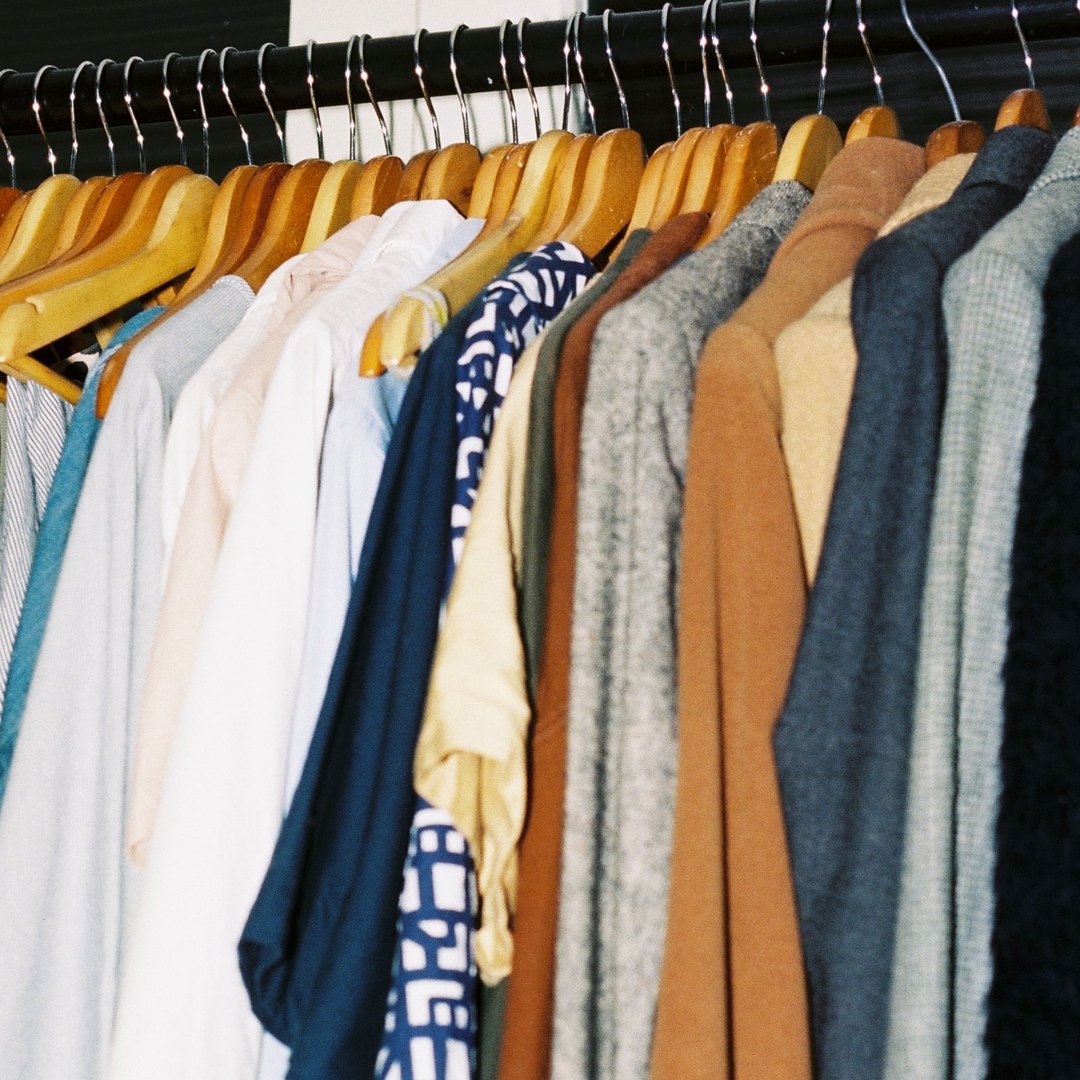 On plastics in clothing Lagom